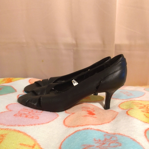 Merona Shoes - Merona 🦋 Black Open toed Heels